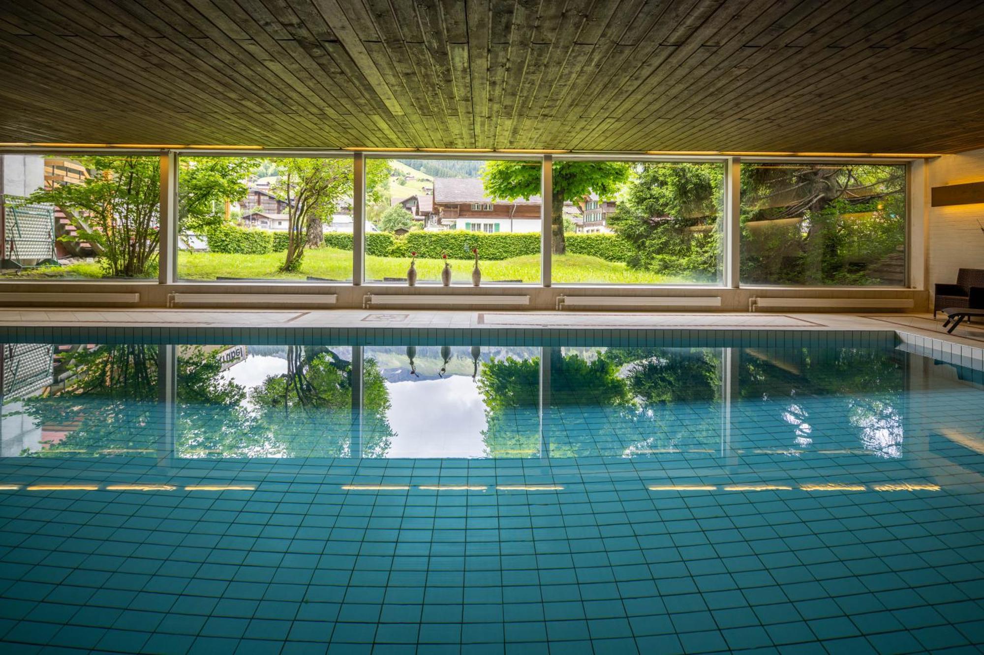 Sporthotel Wildstrubel レンク エクステリア 写真