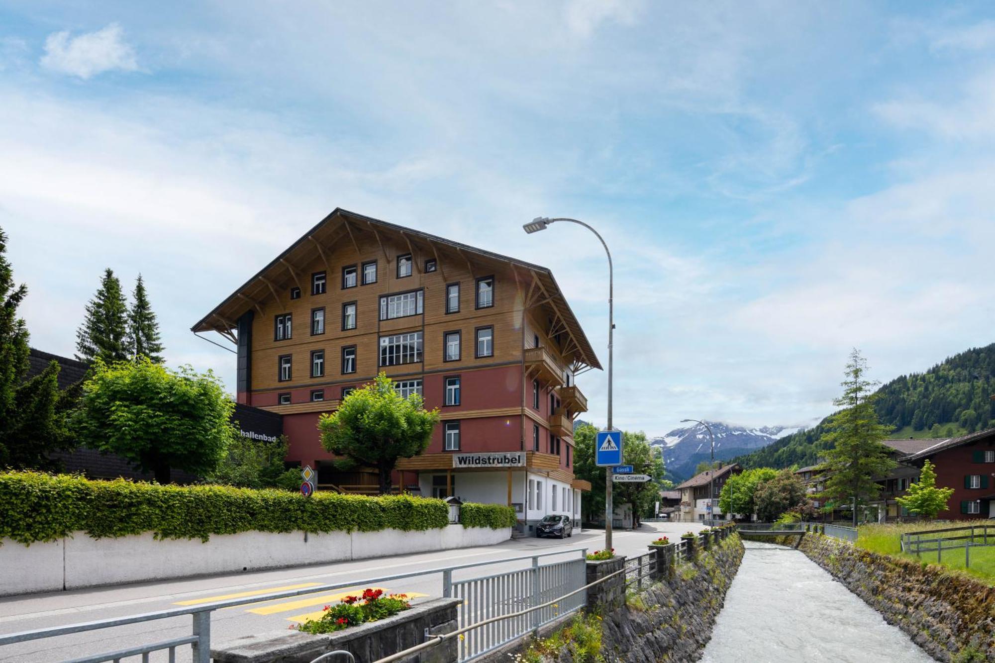 Sporthotel Wildstrubel レンク エクステリア 写真