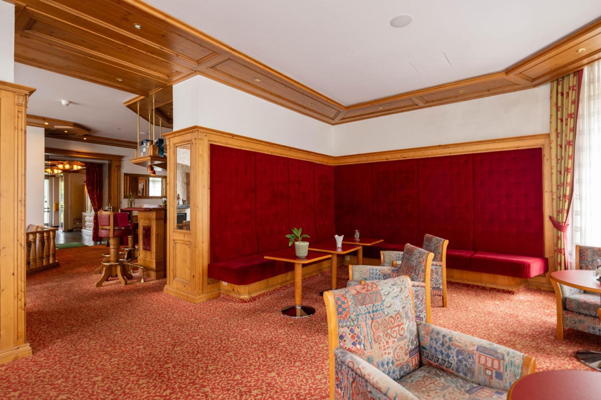 Sporthotel Wildstrubel レンク エクステリア 写真