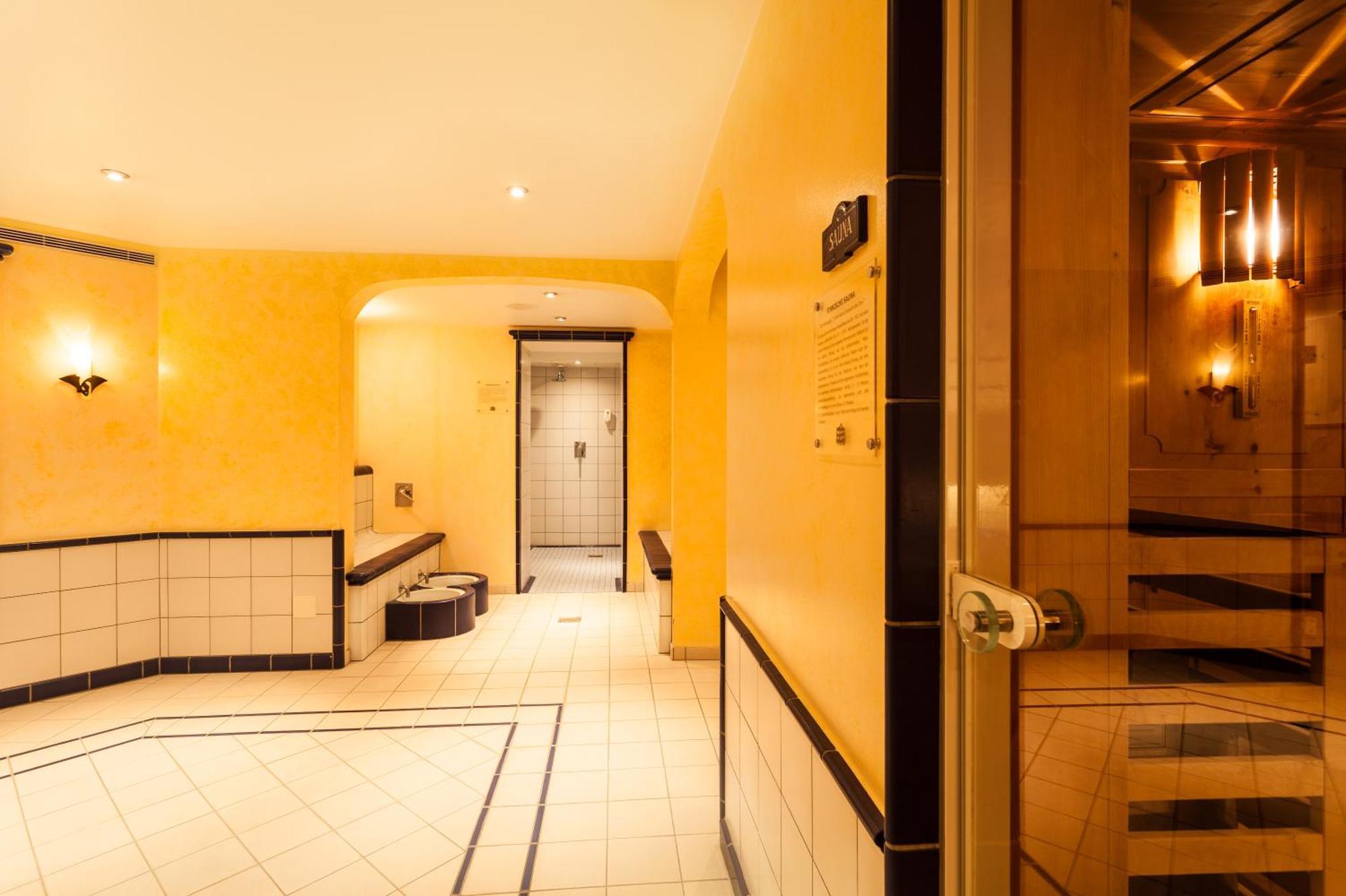 Sporthotel Wildstrubel レンク エクステリア 写真