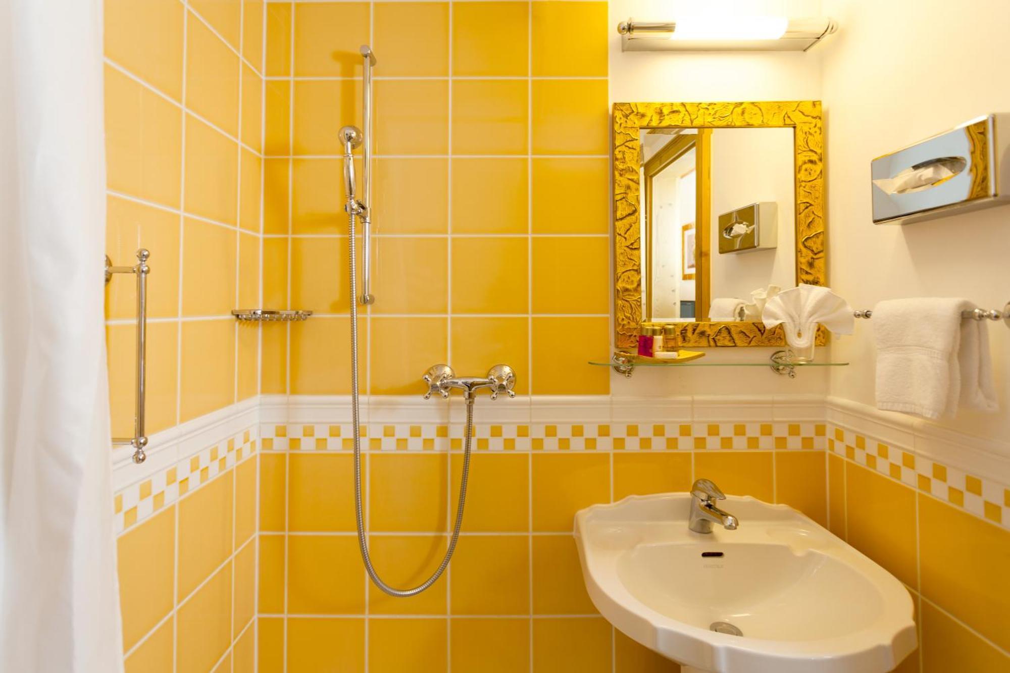 Sporthotel Wildstrubel レンク エクステリア 写真
